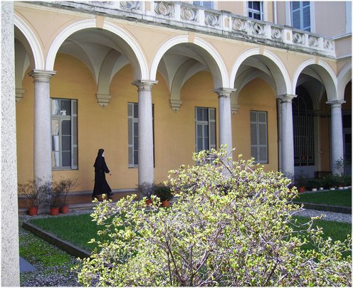 Chiostro 1